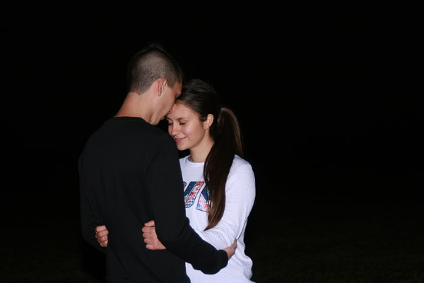 老婆闹离婚怎么挽回老公的话：有效沟通与婚姻危机处理技巧