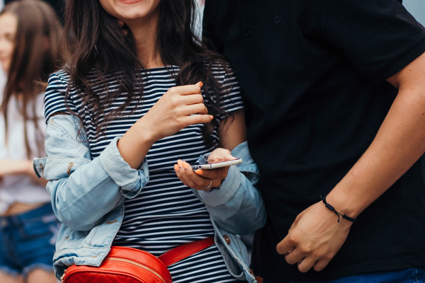 如何在线挽回出轨老公？婚姻情感修复的实用指南