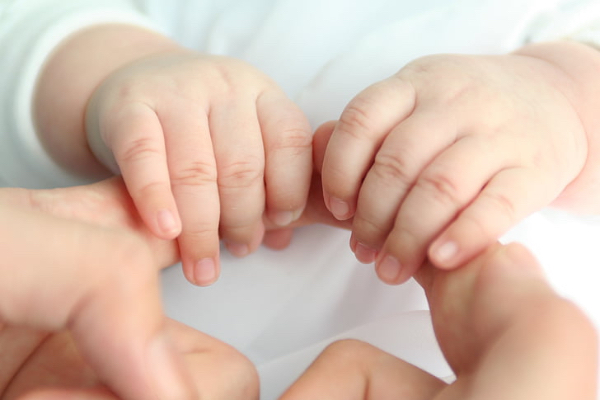 出轨男人如何挽回爱情婚姻：5步重建信任与幸福
